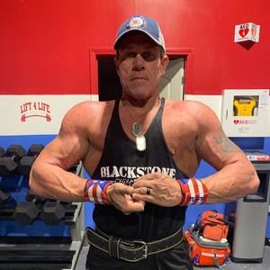 Meet your Posher, Tom